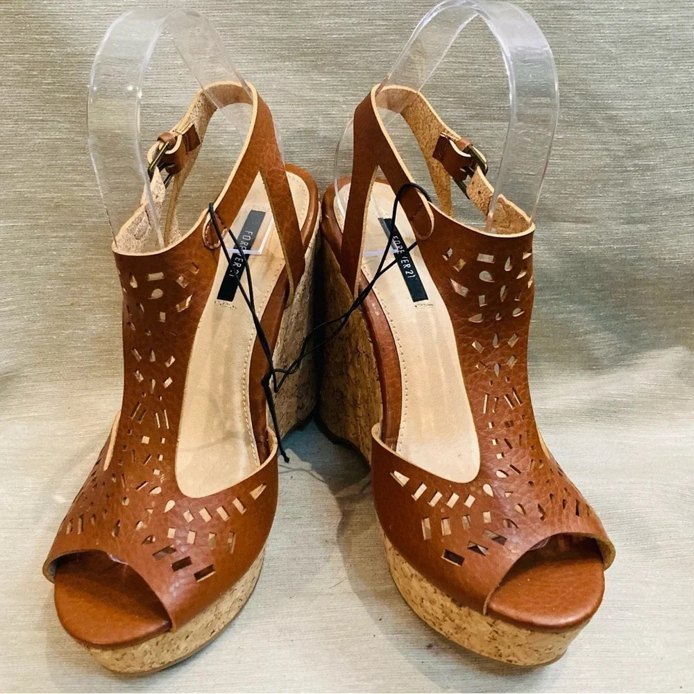 FOREVER 21 Sz 7 Laser Perforated Buckle Closure Cork Wedges New with Tags
